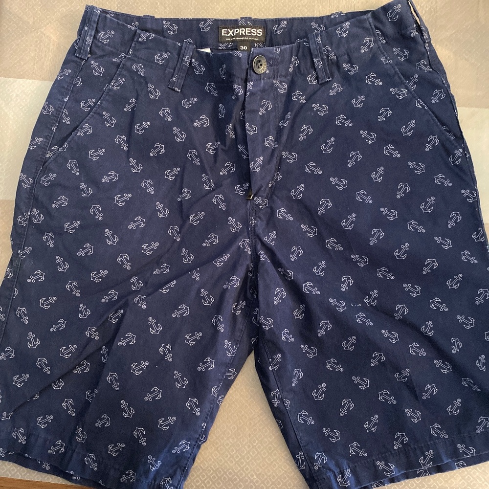 Men’s Express shorts